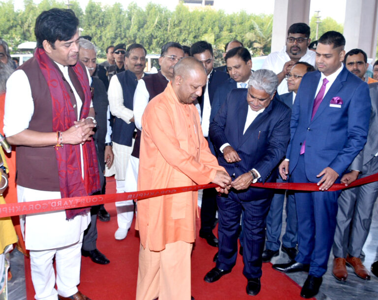 मुख्यमंत्री ने गोरखपुर में होटल कोर्टयार्ड बाय मैरियट का शुभारम्भ किया